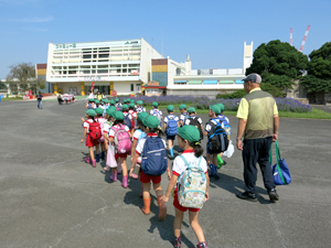 秋の遠足01